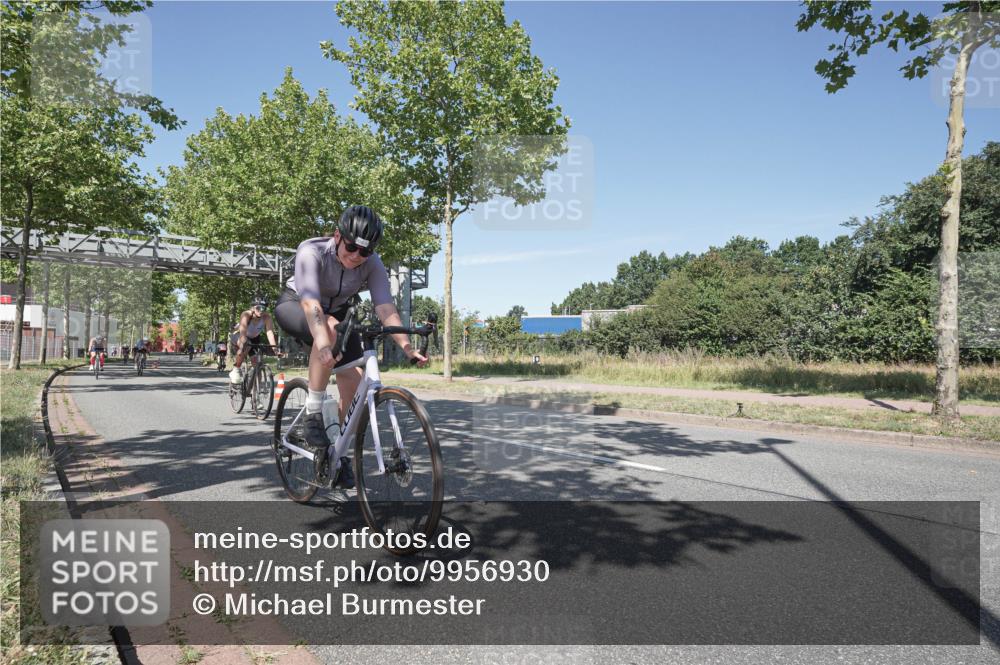 09.08.2026 - GEWOBA Citytriathlon Bremen Michael Burmester http://msf.ph/oto/9956930 09.08.2026 12:55:34 Radfahren 653, 675, 694, 872, 918, 930, 938, 948, 960, 1111, 1131, 1147 meine-sportfotos.de