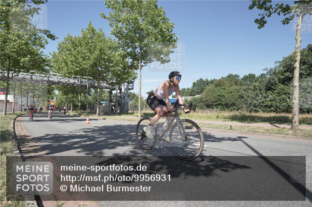 09.08.2026 - GEWOBA Citytriathlon Bremen Michael Burmester http://msf.ph/oto/9956931 09.08.2026 12:55:34 Radfahren 653, 675, 694, 872, 918, 930, 938, 948, 960, 1111, 1131, 1147 meine-sportfotos.de
