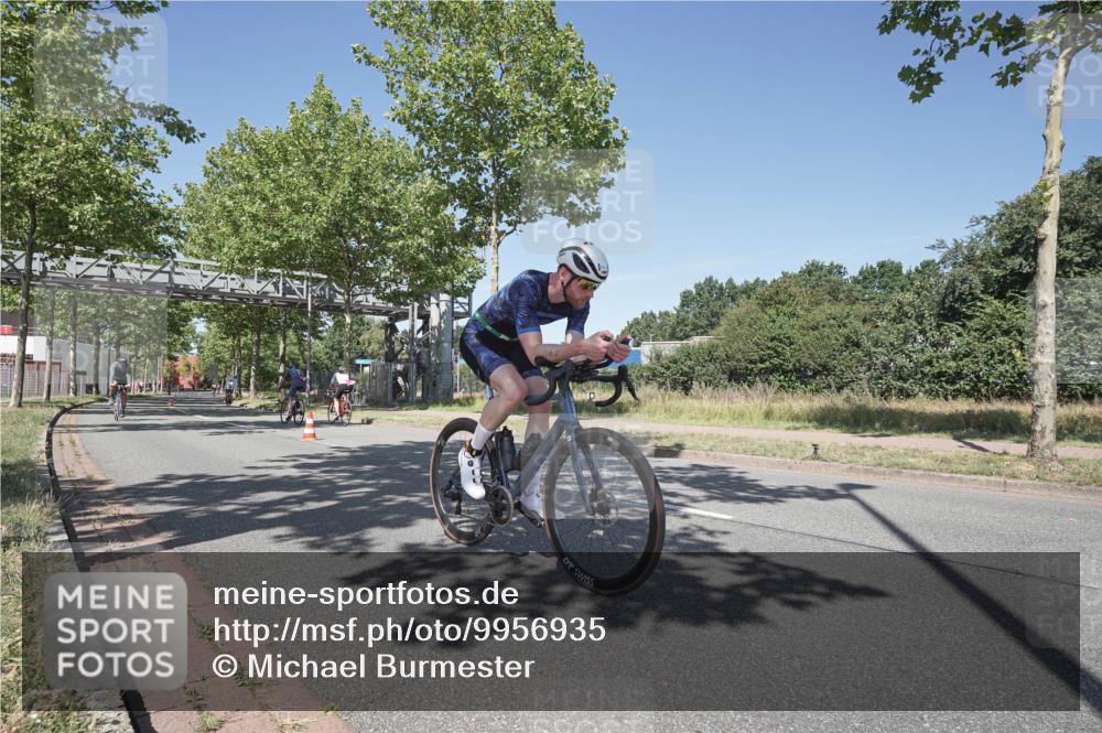 09.08.2026 - GEWOBA Citytriathlon Bremen Michael Burmester http://msf.ph/oto/9956935 09.08.2026 12:55:38 Radfahren 653, 675, 694, 872, 918, 938, 948, 960, 1111, 1131, 1147 meine-sportfotos.de