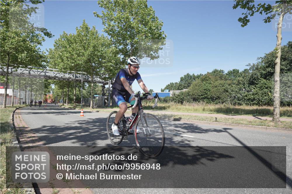 09.08.2026 - GEWOBA Citytriathlon Bremen Michael Burmester http://msf.ph/oto/9956948 09.08.2026 12:56:03 Radfahren 564, 612, 667, 763, 780, 810, 819, 897, 1005, 1126, 1156 meine-sportfotos.de