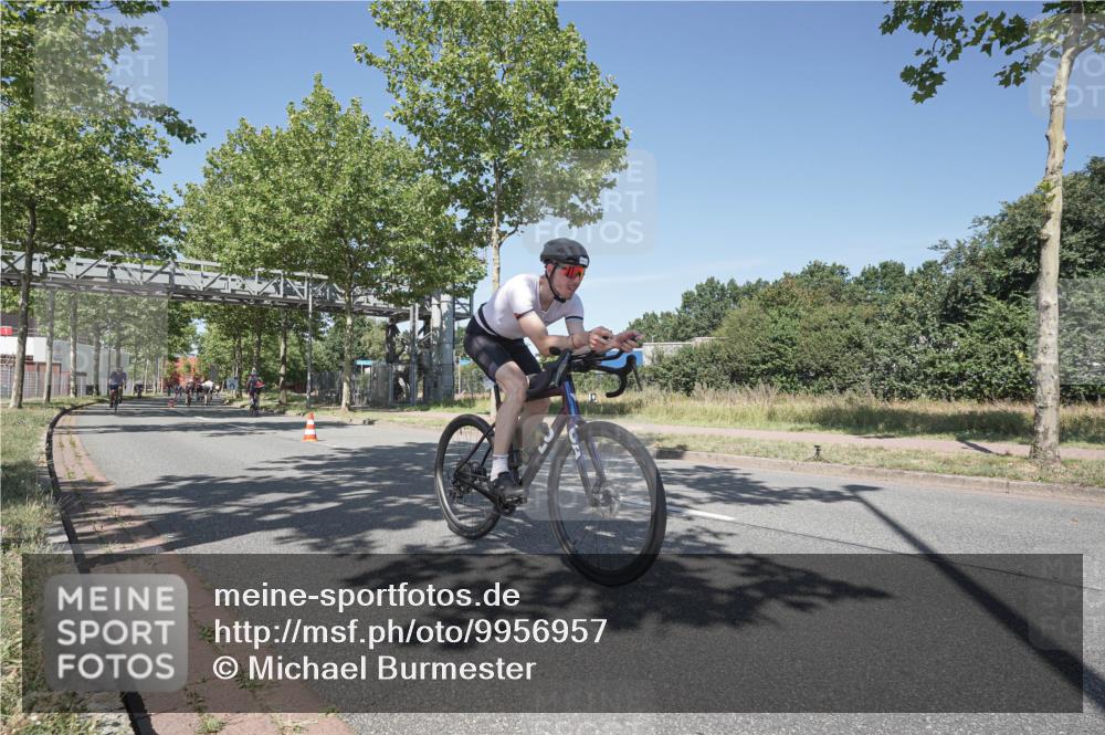 09.08.2026 - GEWOBA Citytriathlon Bremen Michael Burmester http://msf.ph/oto/9956957 09.08.2026 12:56:14 Radfahren 564, 664, 673, 759, 763, 780, 810, 819, 897, 912, 1005, 1126 meine-sportfotos.de