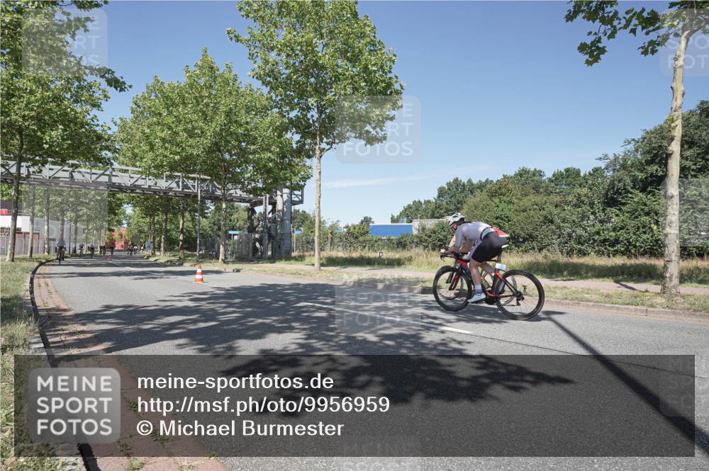 09.08.2026 - GEWOBA Citytriathlon Bremen Michael Burmester http://msf.ph/oto/9956959 09.08.2026 12:56:18 Radfahren 564, 664, 671, 673, 759, 780, 810, 819, 912, 1017, 1126 meine-sportfotos.de