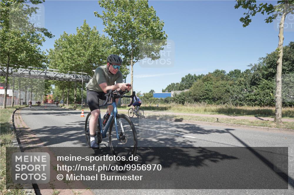 09.08.2026 - GEWOBA Citytriathlon Bremen Michael Burmester http://msf.ph/oto/9956970 09.08.2026 12:56:31 Radfahren 671, 727, 759, 761, 774, 848, 871, 902, 912, 1017, 1113 meine-sportfotos.de