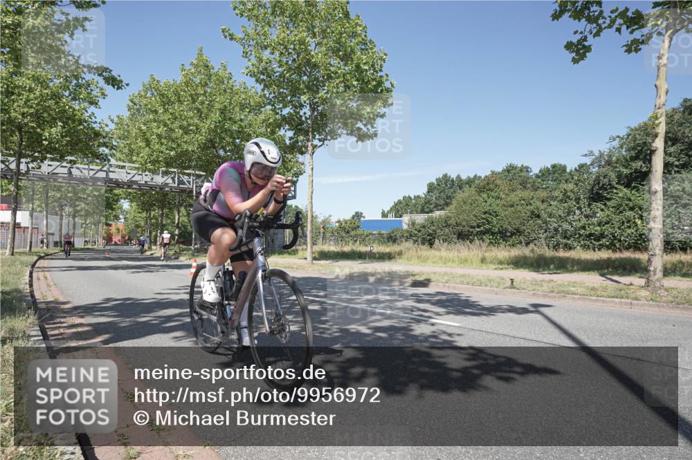09.08.2026 - GEWOBA Citytriathlon Bremen Michael Burmester http://msf.ph/oto/9956972 09.08.2026 12:56:34 Radfahren 671, 727, 759, 761, 762, 774, 848, 871, 902, 1017, 1113 meine-sportfotos.de