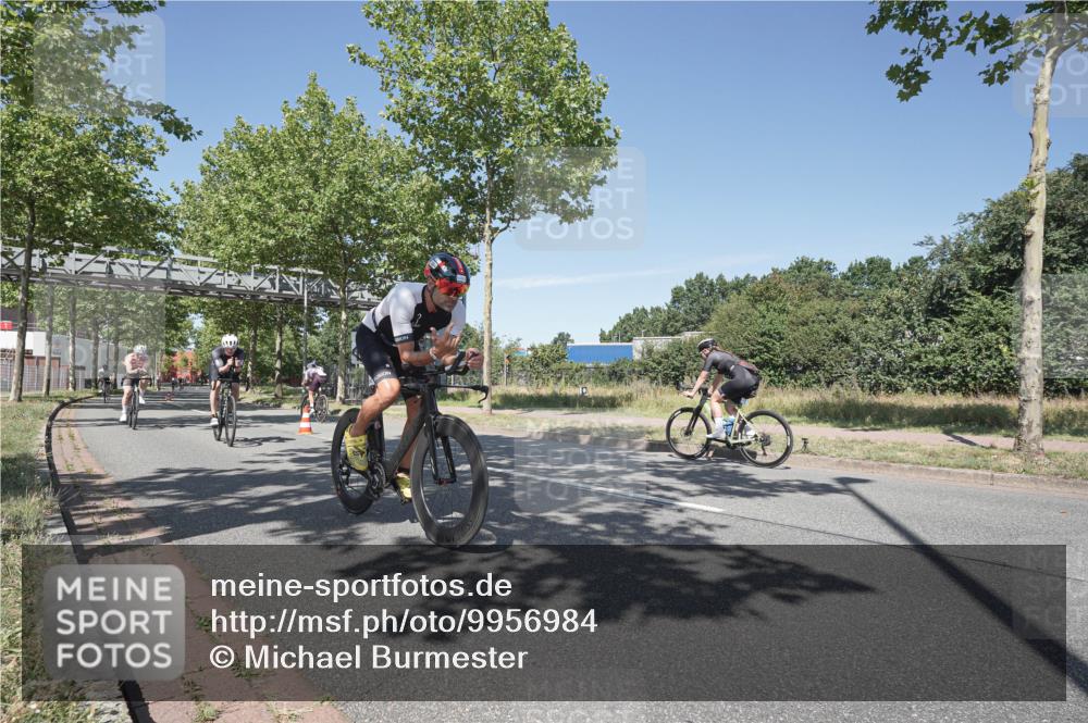 09.08.2026 - GEWOBA Citytriathlon Bremen Michael Burmester http://msf.ph/oto/9956984 09.08.2026 12:56:56 Radfahren 601, 620, 637, 740, 767, 840, 896, 1012 meine-sportfotos.de