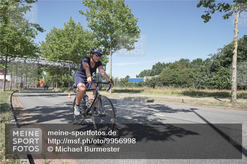 09.08.2026 - GEWOBA Citytriathlon Bremen Michael Burmester http://msf.ph/oto/9956998 09.08.2026 12:57:13 Radfahren 586, 637, 696, 766, 806, 838, 844, 886, 896, 972, 1109 meine-sportfotos.de