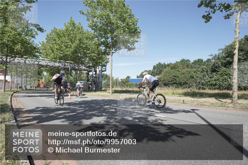 09.08.2026 - GEWOBA Citytriathlon Bremen Michael Burmester http://msf.ph/oto/9957003 09.08.2026 12:57:16 Radfahren 586, 696, 766, 806, 838, 844, 886, 896, 972, 1109 meine-sportfotos.de