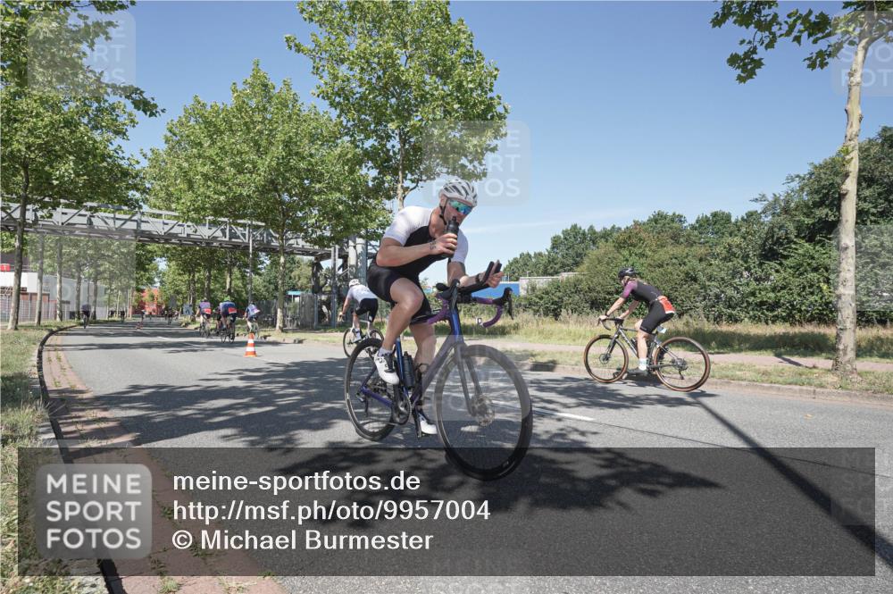 09.08.2026 - GEWOBA Citytriathlon Bremen Michael Burmester http://msf.ph/oto/9957004 09.08.2026 12:57:17 Radfahren 586, 696, 766, 806, 838, 844, 886, 972, 982, 1109 meine-sportfotos.de