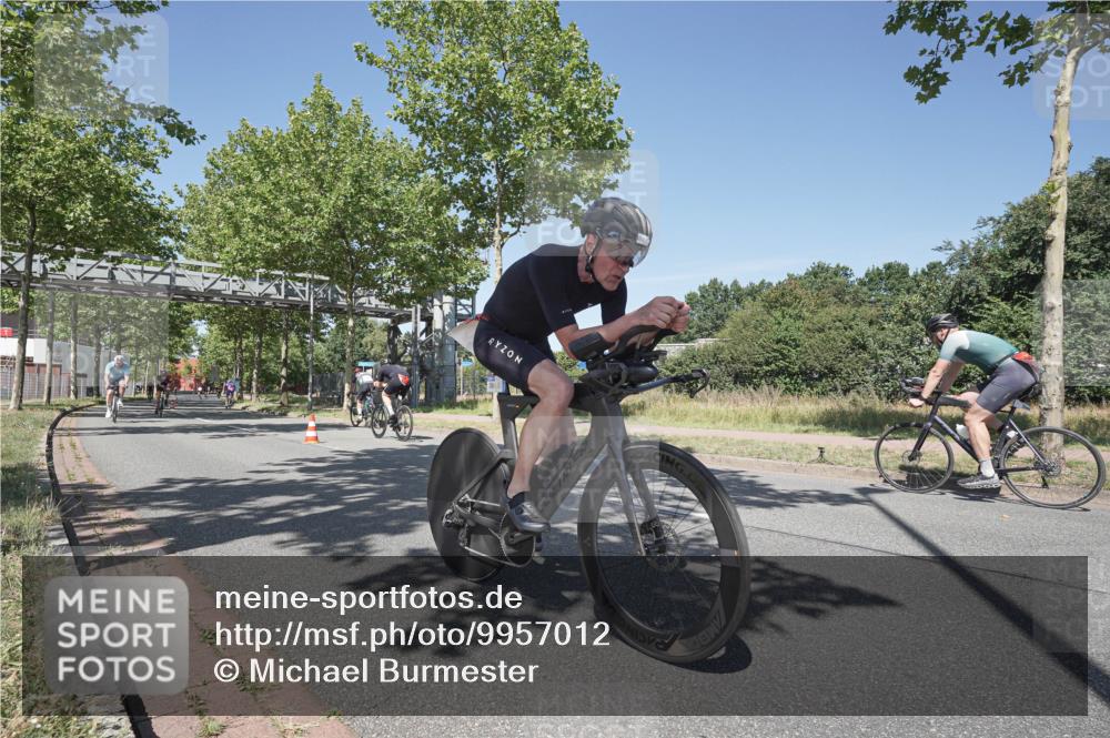 09.08.2026 - GEWOBA Citytriathlon Bremen Michael Burmester http://msf.ph/oto/9957012 09.08.2026 12:57:27 Radfahren 586, 603, 701, 702, 806, 834, 838, 858, 886, 982 meine-sportfotos.de