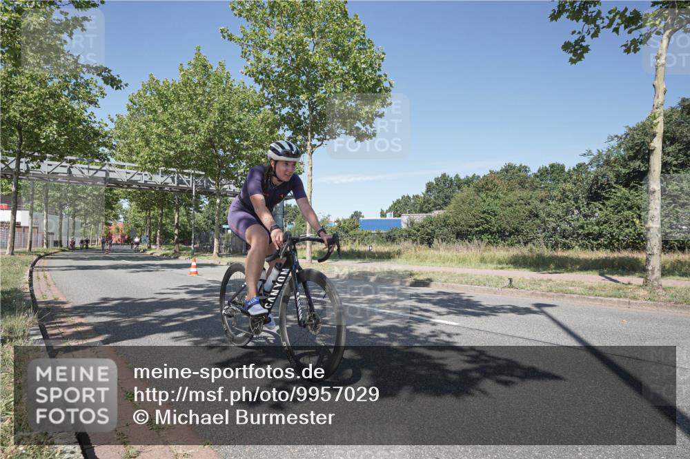 09.08.2026 - GEWOBA Citytriathlon Bremen Michael Burmester http://msf.ph/oto/9957029 09.08.2026 12:57:53 Radfahren 548, 627, 707, 711, 718, 809, 888, 919, 954, 998, 1121, 1136 meine-sportfotos.de