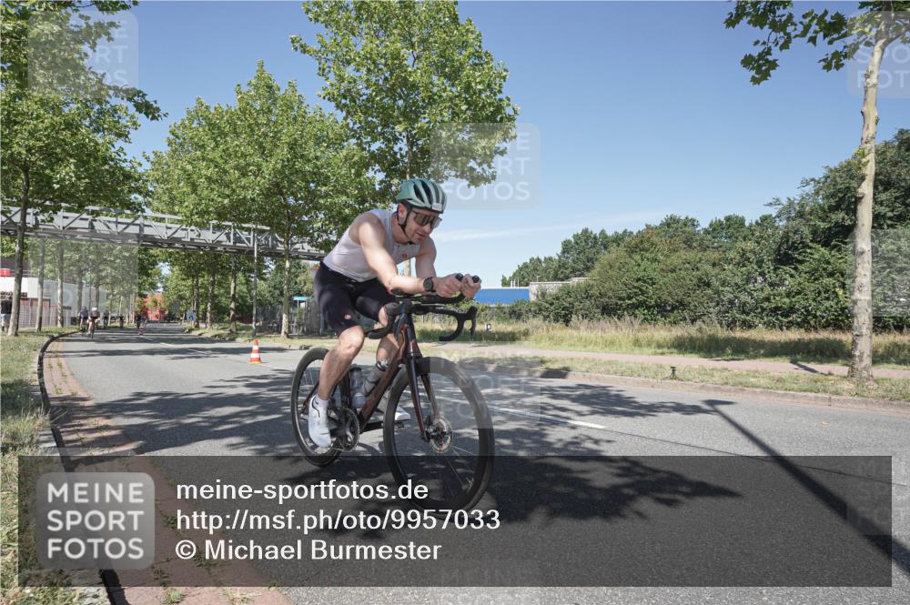 09.08.2026 - GEWOBA Citytriathlon Bremen Michael Burmester http://msf.ph/oto/9957033 09.08.2026 12:58:02 Radfahren 548, 578, 602, 625, 711, 718, 809, 919, 931, 943, 954, 998, 1003, 1121 meine-sportfotos.de