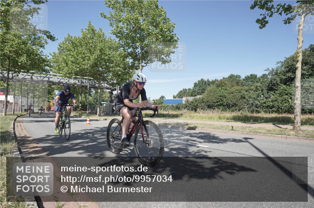 09.08.2026 - GEWOBA Citytriathlon Bremen Michael Burmester http://msf.ph/oto/9957034 09.08.2026 12:58:05 Radfahren 548, 578, 602, 625, 711, 718, 809, 919, 931, 943, 954, 976, 998, 1003, 1121, 1154 meine-sportfotos.de
