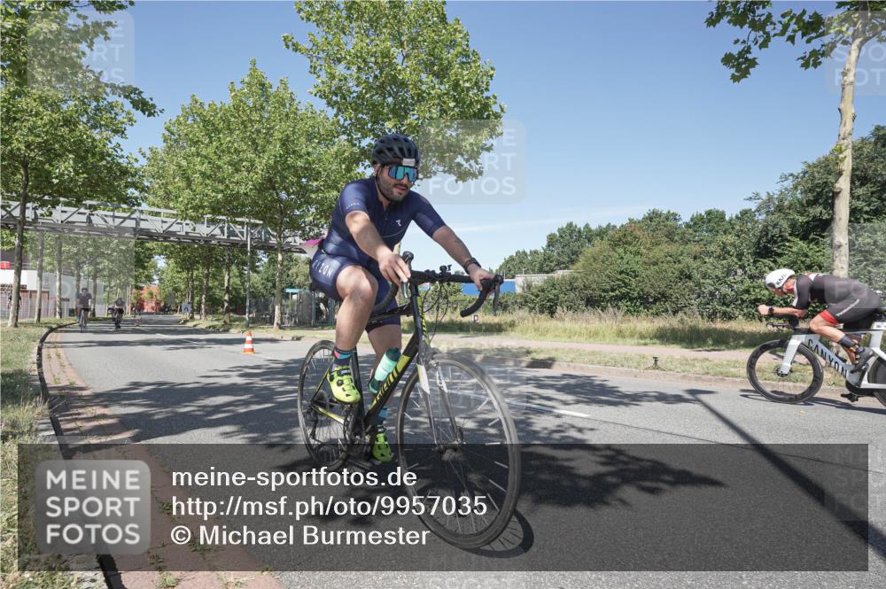 09.08.2026 - GEWOBA Citytriathlon Bremen Michael Burmester http://msf.ph/oto/9957035 09.08.2026 12:58:05 Radfahren 548, 578, 602, 625, 711, 718, 809, 919, 931, 943, 954, 976, 998, 1003, 1121, 1154 meine-sportfotos.de
