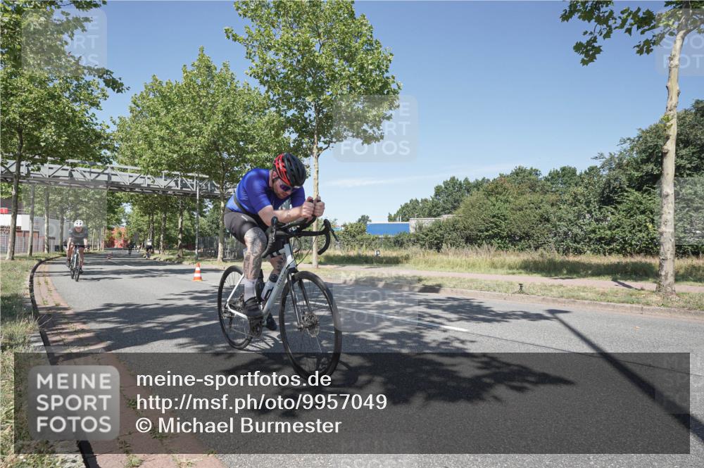 09.08.2026 - GEWOBA Citytriathlon Bremen Michael Burmester http://msf.ph/oto/9957049 09.08.2026 12:58:33 Radfahren 796, 876, 953, 968, 1132 meine-sportfotos.de