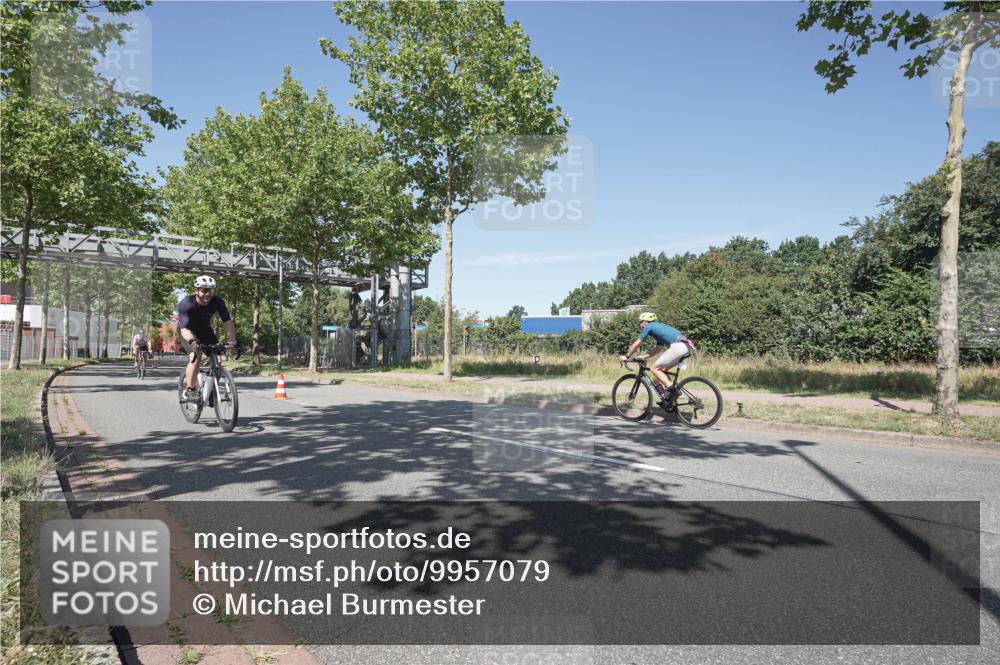 09.08.2026 - GEWOBA Citytriathlon Bremen Michael Burmester http://msf.ph/oto/9957079 09.08.2026 12:59:40 Radfahren 635, 658, 712, 800, 817, 923 meine-sportfotos.de