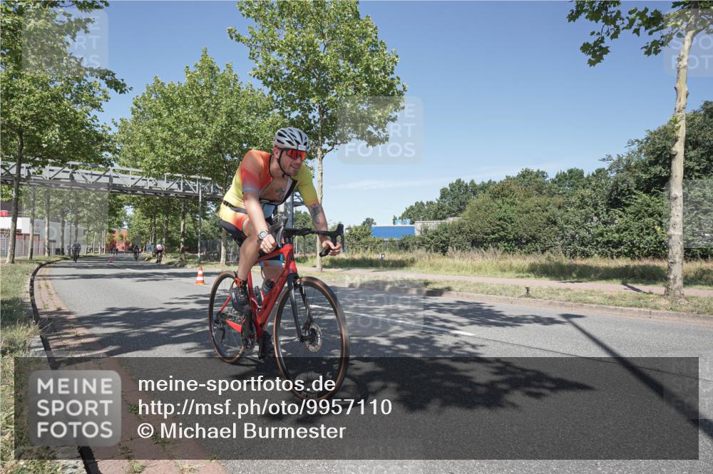 09.08.2026 - GEWOBA Citytriathlon Bremen Michael Burmester http://msf.ph/oto/9957110 09.08.2026 13:00:21 Radfahren 660, 661, 753, 1010, 1128 meine-sportfotos.de