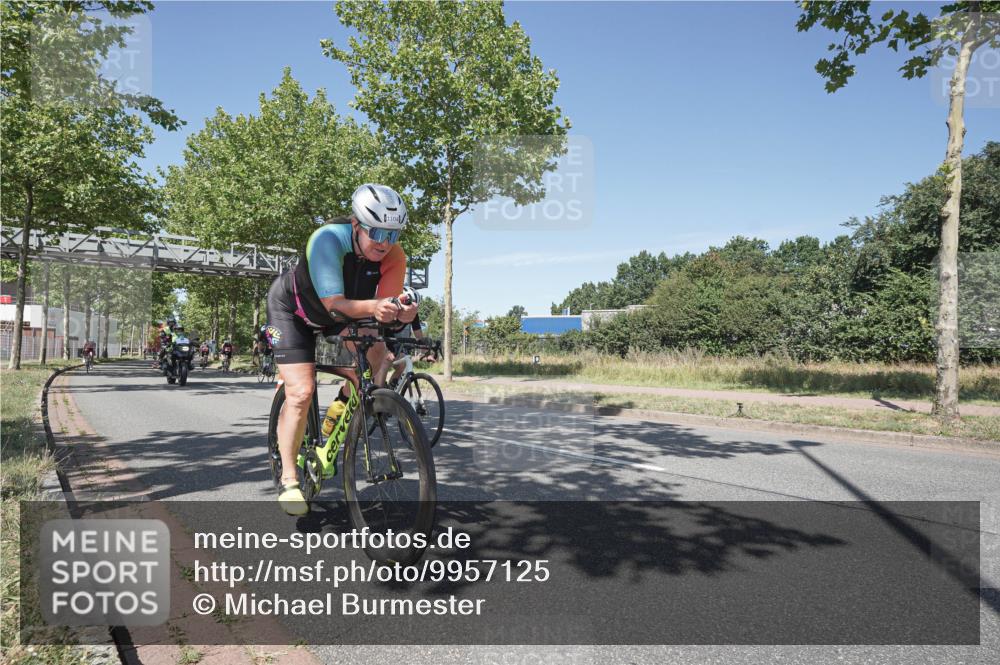 09.08.2026 - GEWOBA Citytriathlon Bremen Michael Burmester http://msf.ph/oto/9957125 09.08.2026 13:00:41 Radfahren 621, 633, 649, 700, 720, 870, 915, 933, 940, 989, 1104, 1123 meine-sportfotos.de