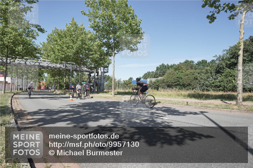09.08.2026 - GEWOBA Citytriathlon Bremen Michael Burmester http://msf.ph/oto/9957130 09.08.2026 13:00:47 Radfahren 633, 649, 700, 870, 933, 940, 989, 1004, 1104, 1107 meine-sportfotos.de