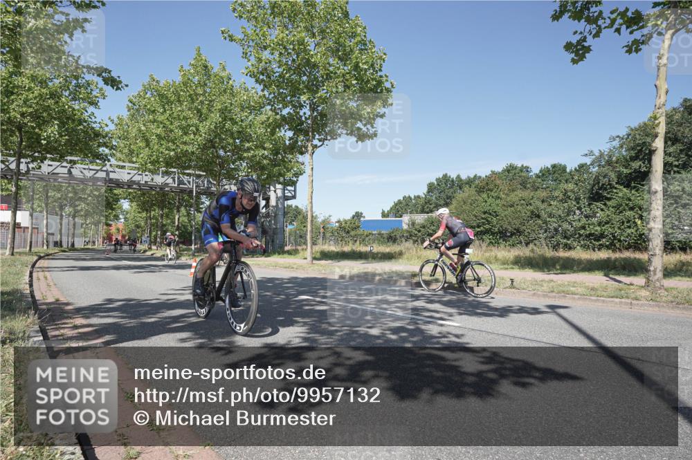 09.08.2026 - GEWOBA Citytriathlon Bremen Michael Burmester http://msf.ph/oto/9957132 09.08.2026 13:00:51 Radfahren 870, 933, 940, 989, 1004, 1104, 1107 meine-sportfotos.de