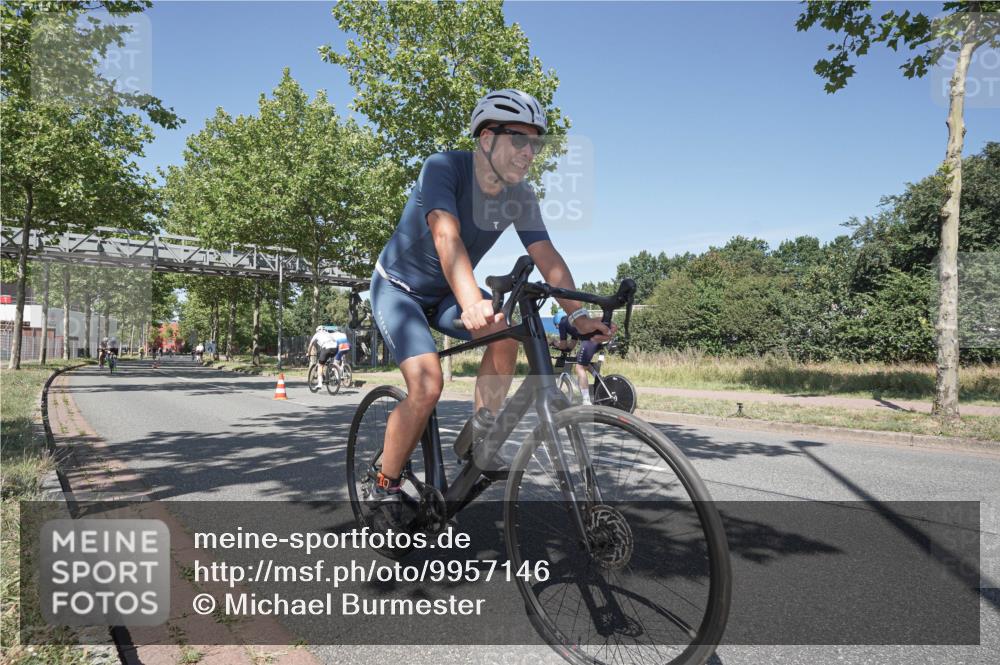 09.08.2026 - GEWOBA Citytriathlon Bremen Michael Burmester http://msf.ph/oto/9957146 09.08.2026 13:01:12 Radfahren 551, 558, 643, 644, 782, 785, 797, 801, 843, 854, 944 meine-sportfotos.de
