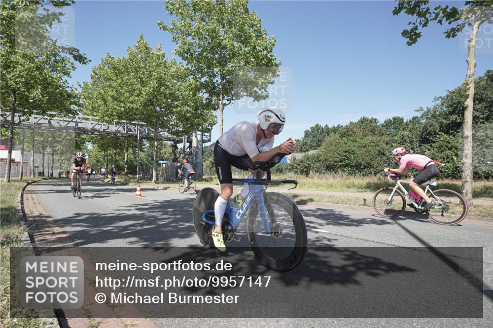 09.08.2026 - GEWOBA Citytriathlon Bremen Michael Burmester http://msf.ph/oto/9957147 09.08.2026 13:01:14 Radfahren 551, 556, 558, 643, 644, 782, 785, 797, 801, 843, 854, 1140 meine-sportfotos.de