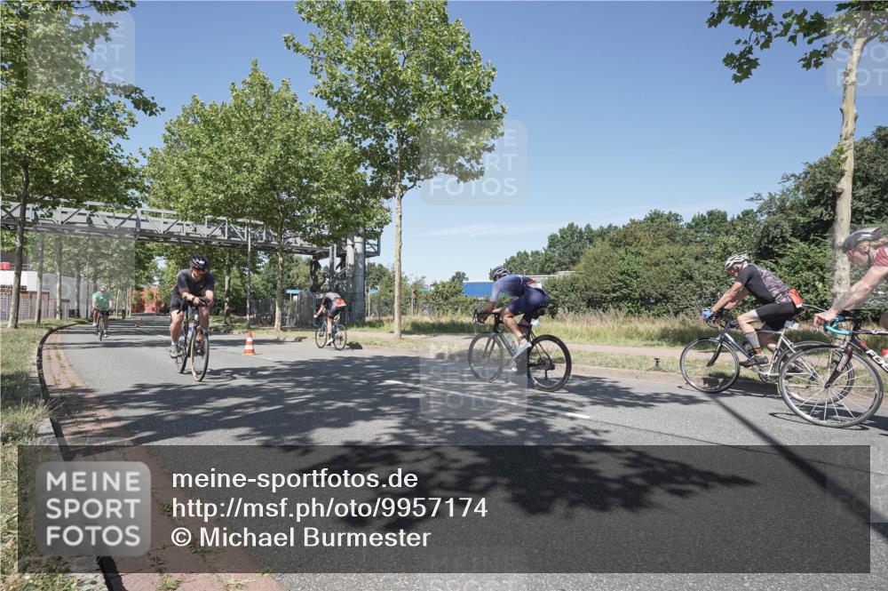 09.08.2026 - GEWOBA Citytriathlon Bremen Michael Burmester http://msf.ph/oto/9957174 09.08.2026 13:01:45 Radfahren 587, 631, 669, 690, 729, 746, 764, 775, 831, 991, 1014, 1120 meine-sportfotos.de