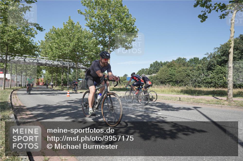 09.08.2026 - GEWOBA Citytriathlon Bremen Michael Burmester http://msf.ph/oto/9957175 09.08.2026 13:01:45 Radfahren 587, 631, 669, 690, 729, 746, 764, 775, 831, 991, 1014, 1120 meine-sportfotos.de