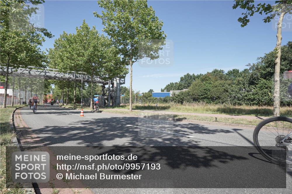09.08.2026 - GEWOBA Citytriathlon Bremen Michael Burmester http://msf.ph/oto/9957193 09.08.2026 13:02:05 Radfahren 546, 610, 629, 731, 813, 887, 889, 890, 957, 1125 meine-sportfotos.de