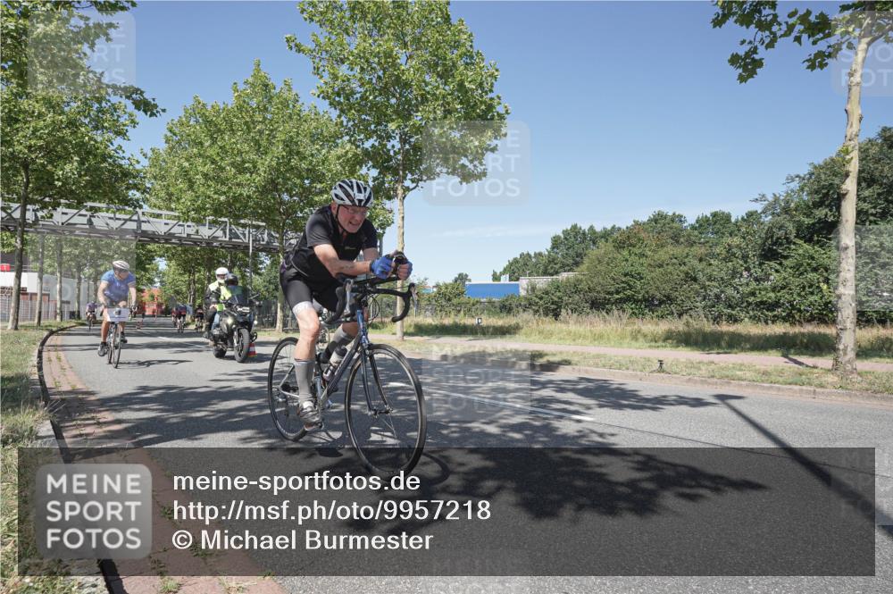 09.08.2026 - GEWOBA Citytriathlon Bremen Michael Burmester http://msf.ph/oto/9957218 09.08.2026 13:02:40 Radfahren 549, 607, 614, 632, 654, 691, 723, 791, 873, 1007, 1020 meine-sportfotos.de