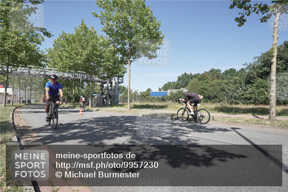 09.08.2026 - GEWOBA Citytriathlon Bremen Michael Burmester http://msf.ph/oto/9957230 09.08.2026 13:02:57 Radfahren 549, 597, 654, 681, 1105 meine-sportfotos.de