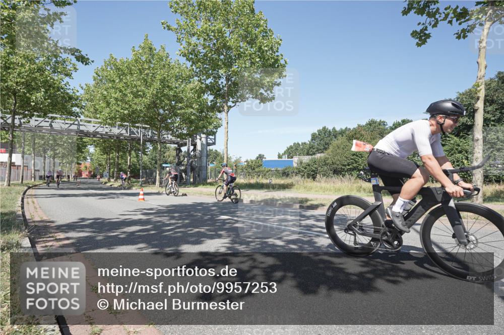09.08.2026 - GEWOBA Citytriathlon Bremen Michael Burmester http://msf.ph/oto/9957253 09.08.2026 13:03:31 Radfahren 591, 616, 703, 735, 768, 793, 835, 885, 945, 1106 meine-sportfotos.de