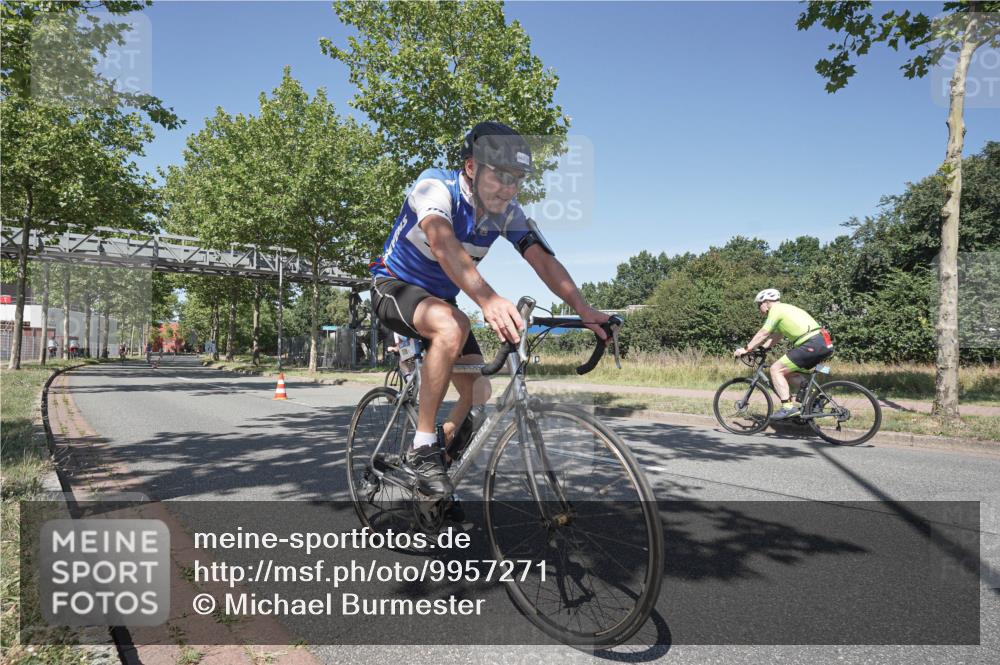 09.08.2026 - GEWOBA Citytriathlon Bremen Michael Burmester http://msf.ph/oto/9957271 09.08.2026 13:03:59 Radfahren 646, 698, 769, 828, 842, 891, 974, 996, 1108 meine-sportfotos.de