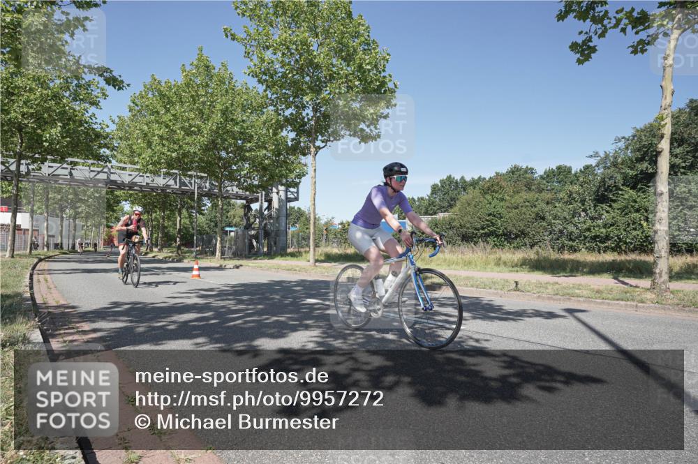 09.08.2026 - GEWOBA Citytriathlon Bremen Michael Burmester http://msf.ph/oto/9957272 09.08.2026 13:04:04 Radfahren 662, 828, 842, 853, 974, 996, 1001, 1108 meine-sportfotos.de