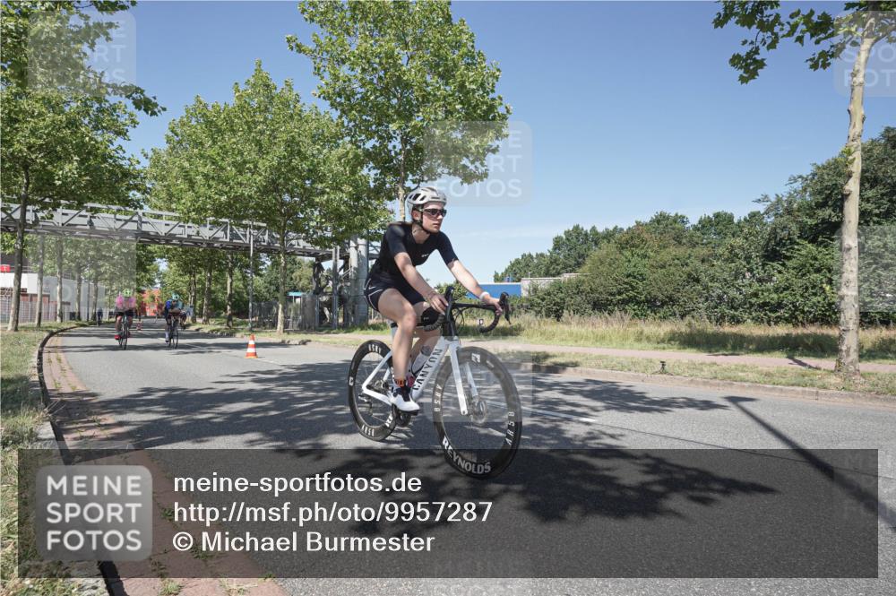 09.08.2026 - GEWOBA Citytriathlon Bremen Michael Burmester http://msf.ph/oto/9957287 09.08.2026 13:04:26 Radfahren 112, 569, 630, 692, 881, 883, 936, 941, 955, 962, 997, 1002 meine-sportfotos.de