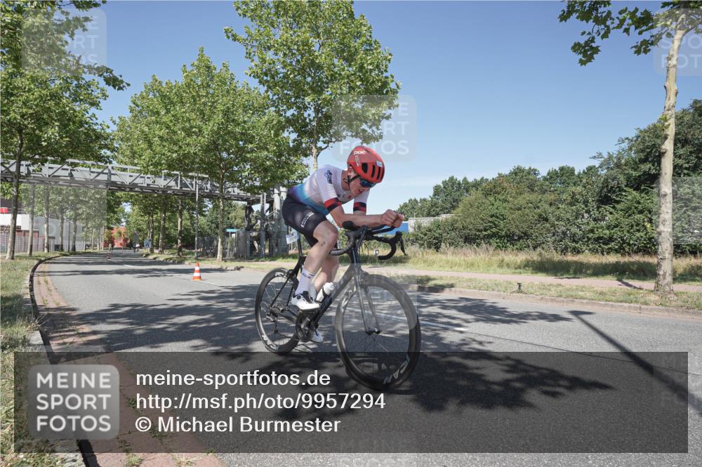 09.08.2026 - GEWOBA Citytriathlon Bremen Michael Burmester http://msf.ph/oto/9957294 09.08.2026 13:04:40 Radfahren 112, 569, 692, 697, 856, 962, 1002, 1152, 1160 meine-sportfotos.de