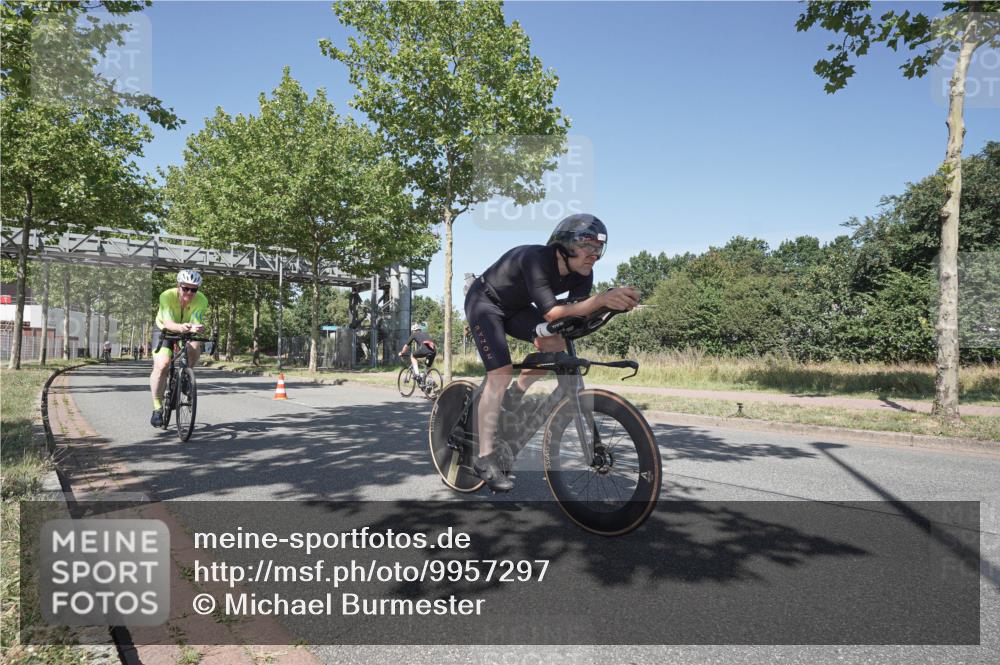 09.08.2026 - GEWOBA Citytriathlon Bremen Michael Burmester http://msf.ph/oto/9957297 09.08.2026 13:04:51 Radfahren 738, 747, 773, 777, 856, 908, 1160 meine-sportfotos.de