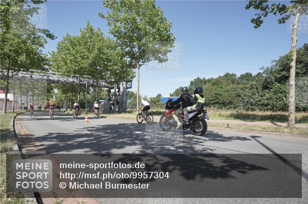 09.08.2026 - GEWOBA Citytriathlon Bremen Michael Burmester http://msf.ph/oto/9957304 09.08.2026 13:05:01 Radfahren 652, 738, 747, 773, 777, 908, 917, 922 meine-sportfotos.de