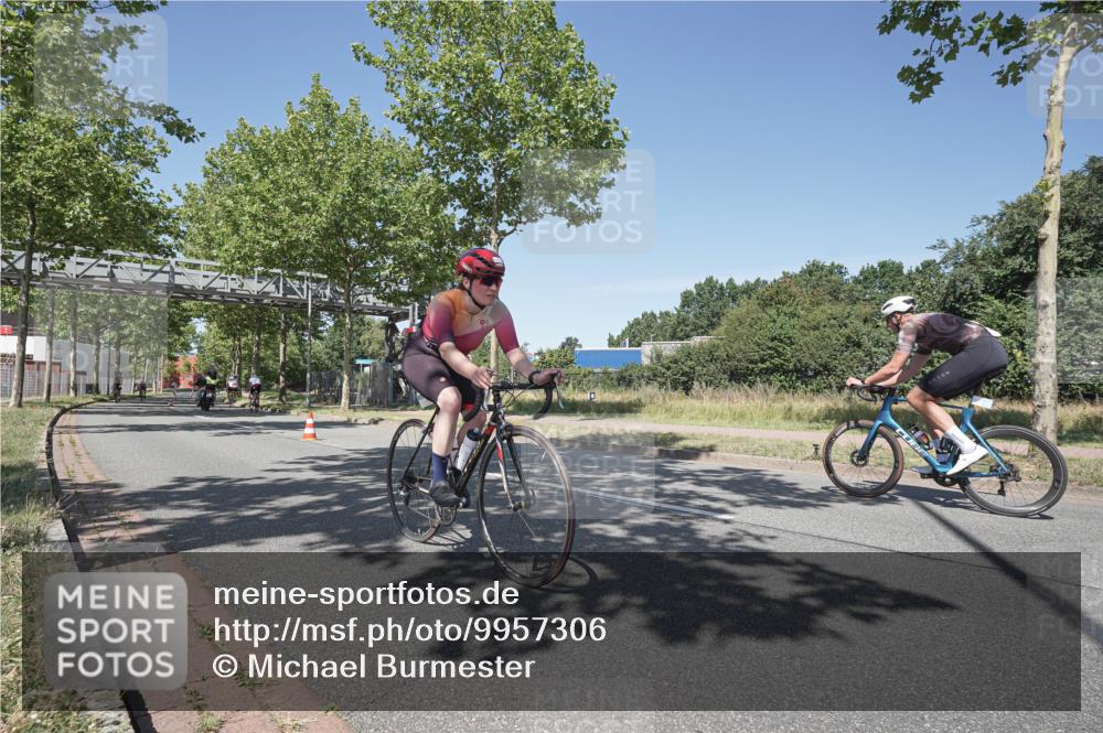 09.08.2026 - GEWOBA Citytriathlon Bremen Michael Burmester http://msf.ph/oto/9957306 09.08.2026 13:05:03 Radfahren 652, 738, 747, 773, 777, 908, 917, 922 meine-sportfotos.de