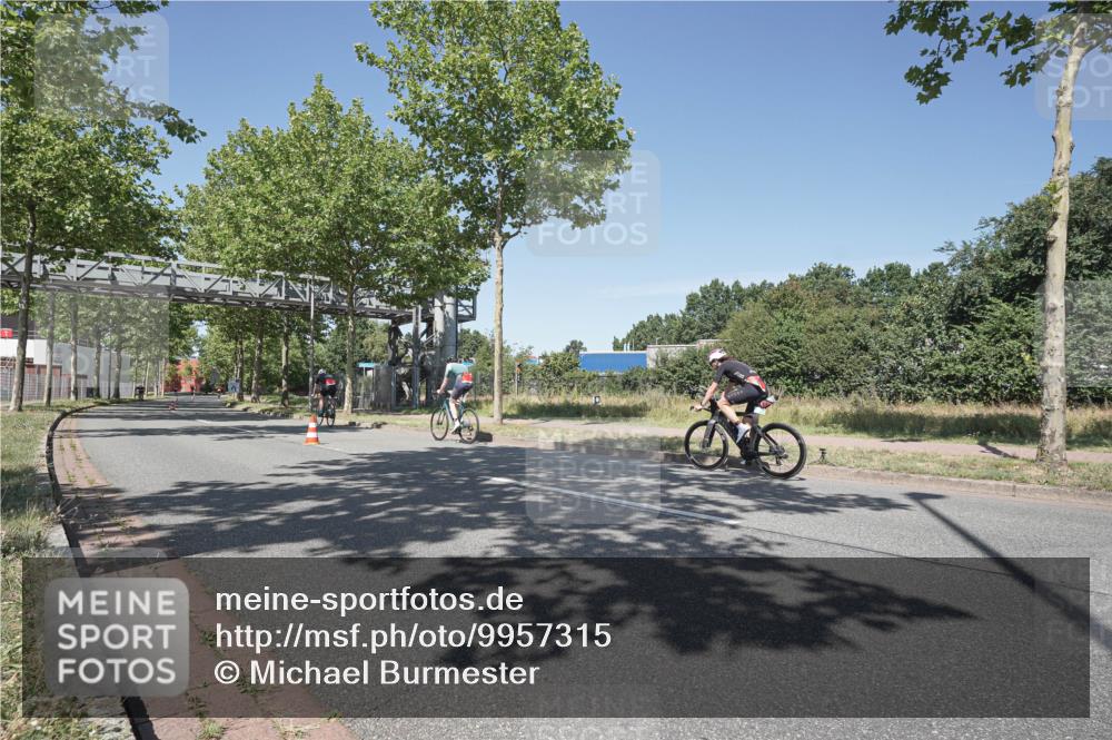 09.08.2026 - GEWOBA Citytriathlon Bremen Michael Burmester http://msf.ph/oto/9957315 09.08.2026 13:05:24 Radfahren 583, 613, 818, 830, 1139 meine-sportfotos.de