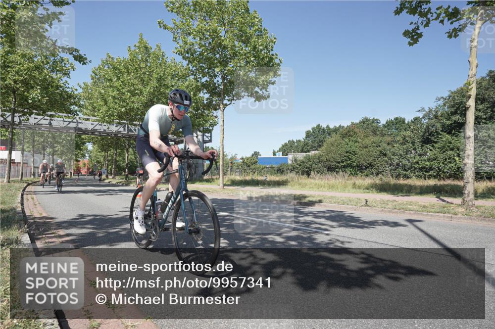 09.08.2026 - GEWOBA Citytriathlon Bremen Michael Burmester http://msf.ph/oto/9957341 09.08.2026 13:06:10 Radfahren 540, 547, 619, 765, 969 meine-sportfotos.de