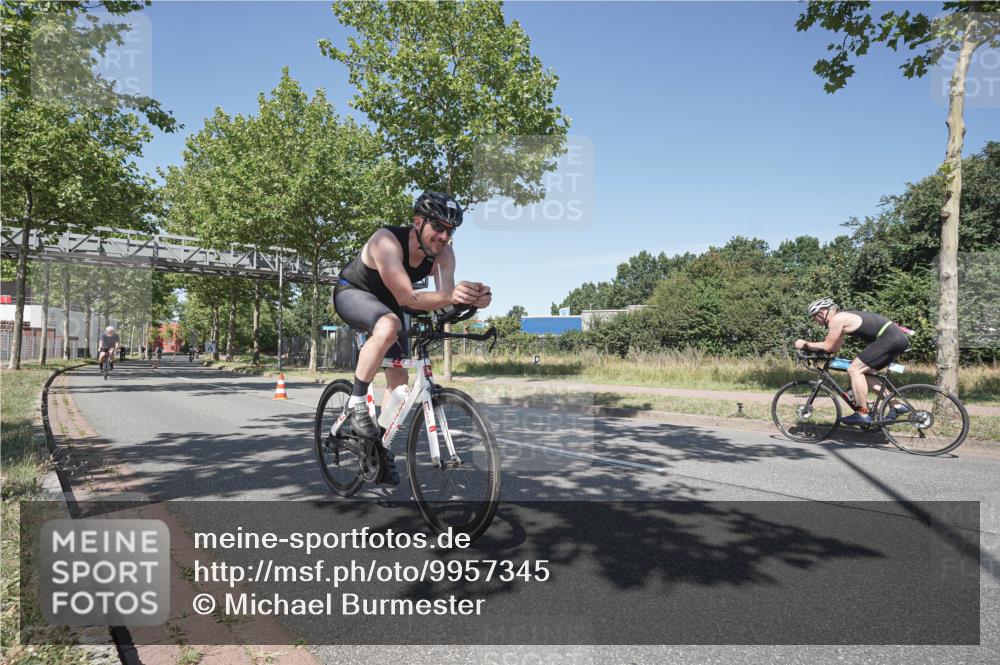 09.08.2026 - GEWOBA Citytriathlon Bremen Michael Burmester http://msf.ph/oto/9957345 09.08.2026 13:06:18 Radfahren 540, 547, 619, 645, 647, 677, 683, 765, 927 meine-sportfotos.de