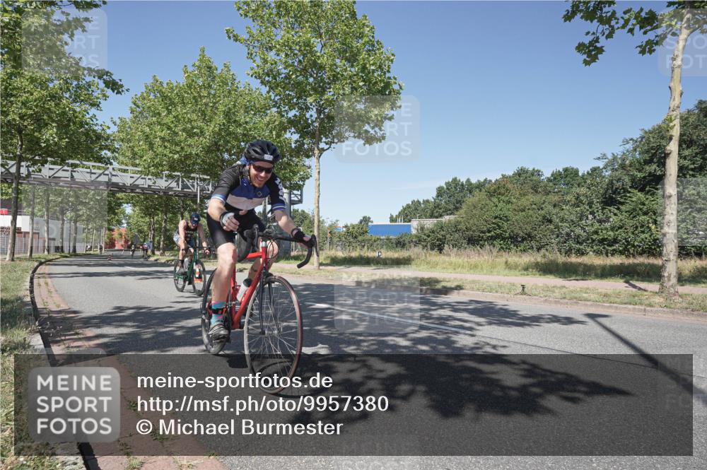 09.08.2026 - GEWOBA Citytriathlon Bremen Michael Burmester http://msf.ph/oto/9957380 09.08.2026 13:07:30 Radfahren 875, 959, 1149, 1158 meine-sportfotos.de