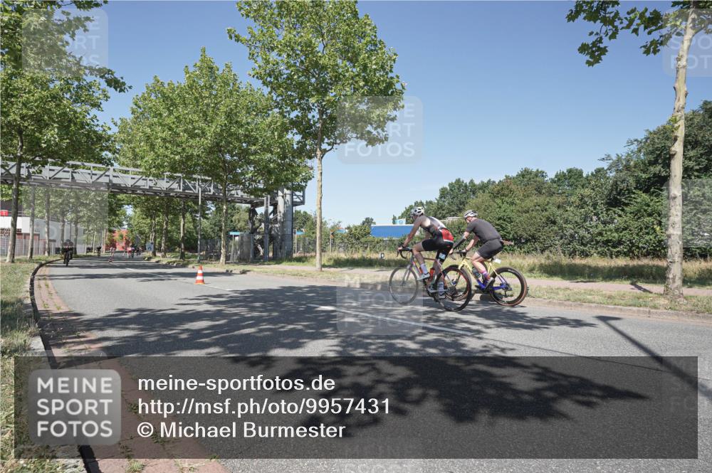 09.08.2026 - GEWOBA Citytriathlon Bremen Michael Burmester http://msf.ph/oto/9957431 09.08.2026 13:09:09 Radfahren 589, 724, 795, 899, 1133, 1143 meine-sportfotos.de