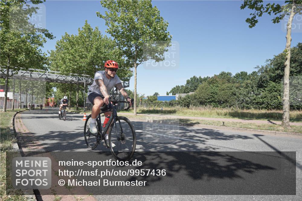09.08.2026 - GEWOBA Citytriathlon Bremen Michael Burmester http://msf.ph/oto/9957436 09.08.2026 13:09:20 Radfahren 724, 795, 826, 1103, 1114, 1143 meine-sportfotos.de