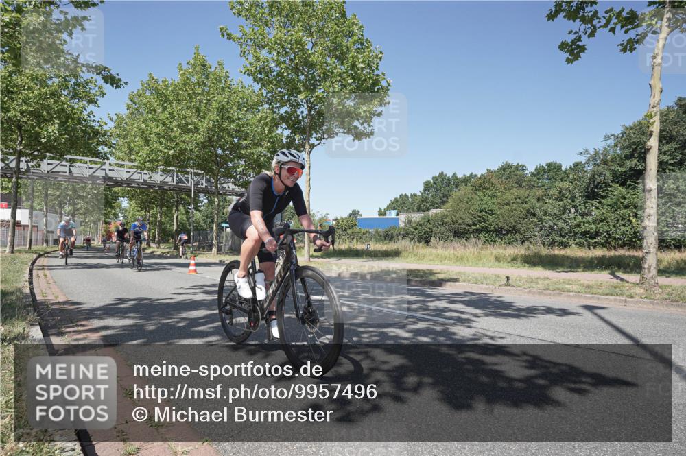 09.08.2026 - GEWOBA Citytriathlon Bremen Michael Burmester http://msf.ph/oto/9957496 09.08.2026 13:11:00 Radfahren 598, 600, 615, 749, 750, 794, 884, 964, 993 meine-sportfotos.de