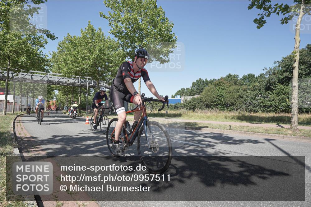 09.08.2026 - GEWOBA Citytriathlon Bremen Michael Burmester http://msf.ph/oto/9957511 09.08.2026 13:11:18 Radfahren 555, 566, 596, 600, 639, 679, 728, 749, 788, 792, 814 meine-sportfotos.de