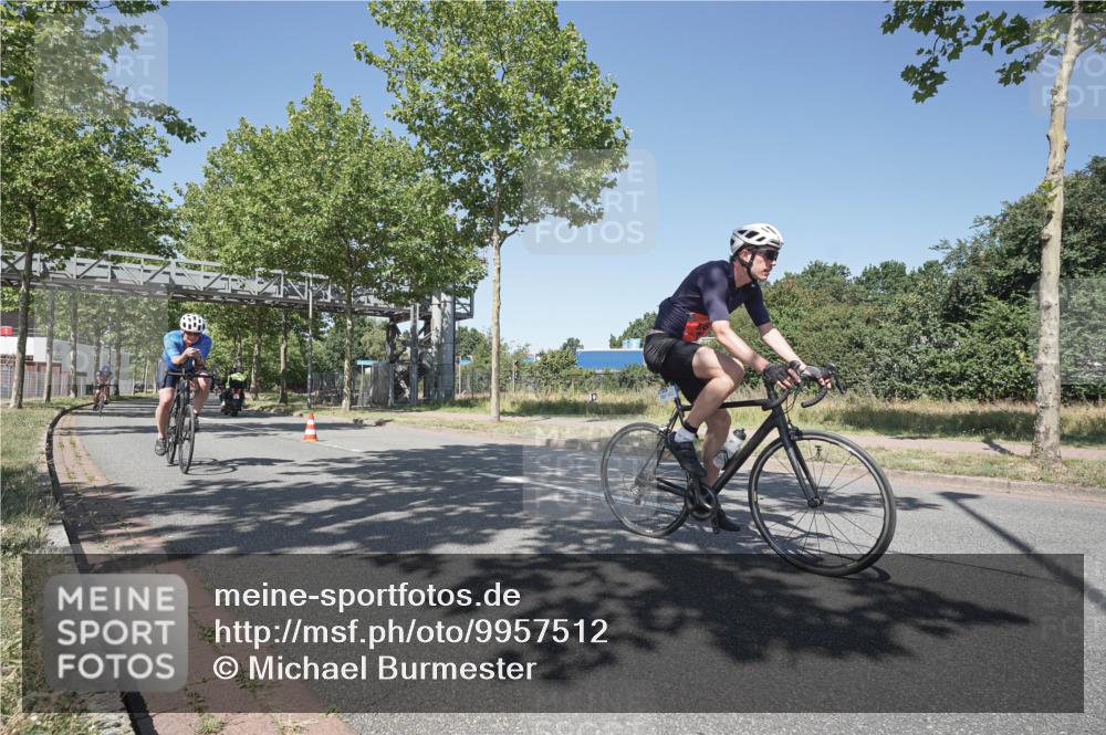 09.08.2026 - GEWOBA Citytriathlon Bremen Michael Burmester http://msf.ph/oto/9957512 09.08.2026 13:11:18 Radfahren 555, 566, 596, 600, 639, 679, 728, 749, 788, 792, 814 meine-sportfotos.de