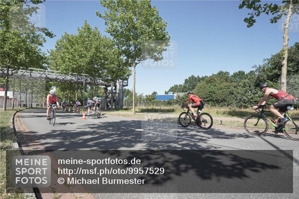 09.08.2026 - GEWOBA Citytriathlon Bremen Michael Burmester http://msf.ph/oto/9957529 09.08.2026 13:11:39 Radfahren 582, 606, 609, 611, 655, 726, 790, 869, 901, 990 meine-sportfotos.de