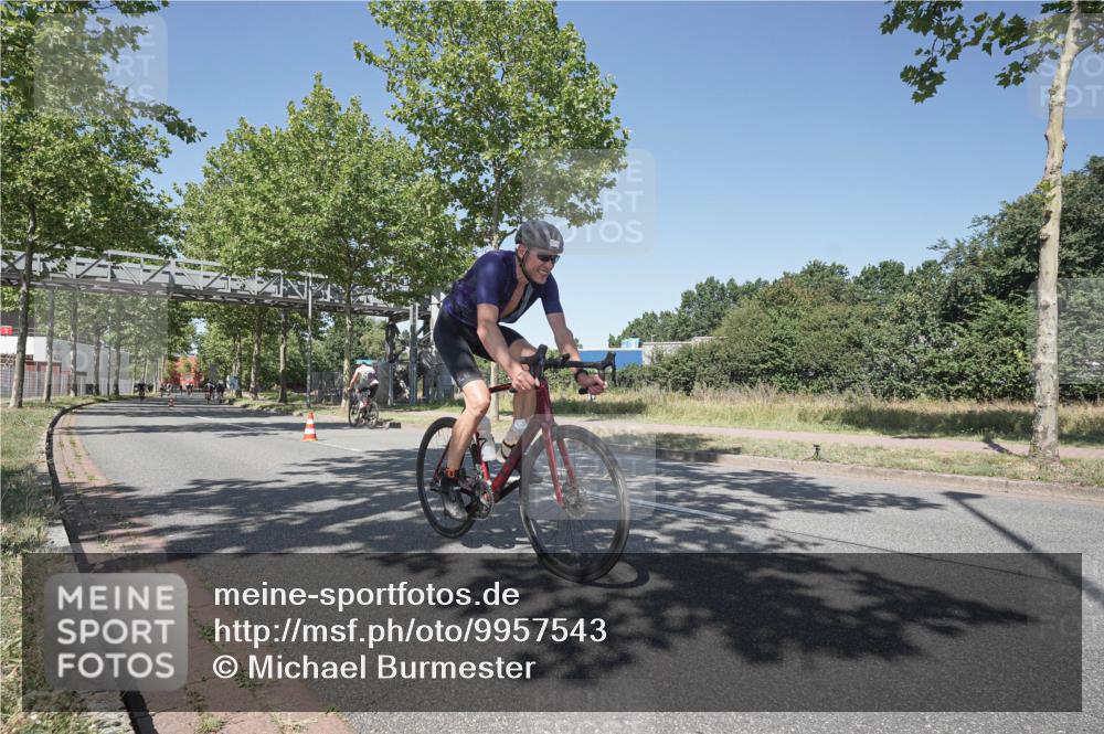 09.08.2026 - GEWOBA Citytriathlon Bremen Michael Burmester http://msf.ph/oto/9957543 09.08.2026 13:12:10 Radfahren 781, 783, 812, 848 meine-sportfotos.de