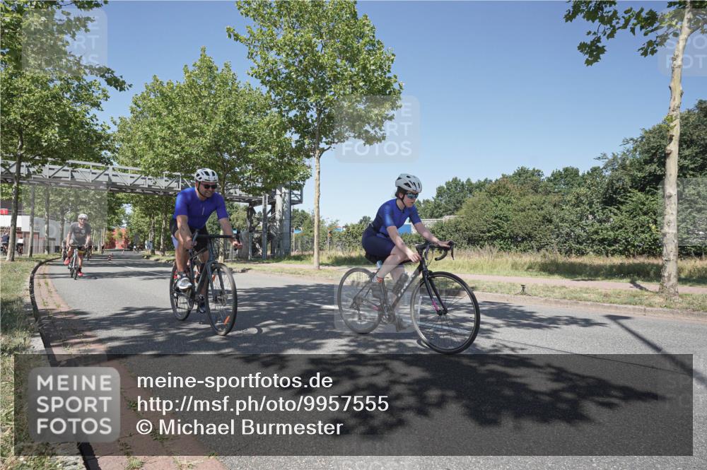 09.08.2026 - GEWOBA Citytriathlon Bremen Michael Burmester http://msf.ph/oto/9957555 09.08.2026 13:12:24 Radfahren 552, 636, 638, 744, 745, 758, 781, 816, 846, 861, 864, 895, 909, 911, 935, 981, 1015, 1019 meine-sportfotos.de